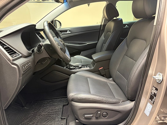 Hyundai Tucson 13 of 30