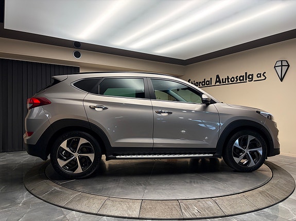 Hyundai Tucson 6 of 30