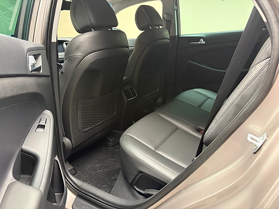 Hyundai Tucson 29 of 30