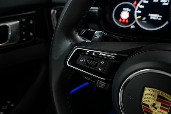 Porsche Panamera 19 of 28