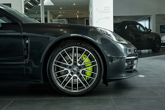 Porsche Panamera 12 of 28