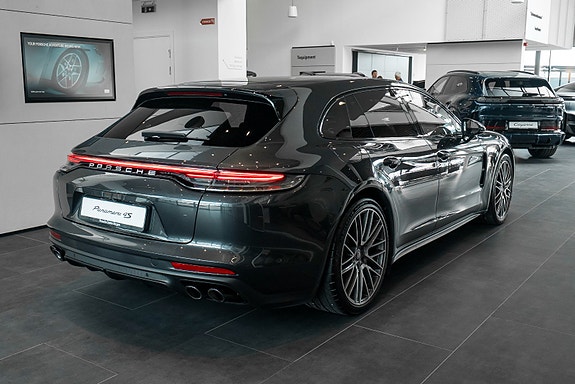 Porsche Panamera 10 of 28