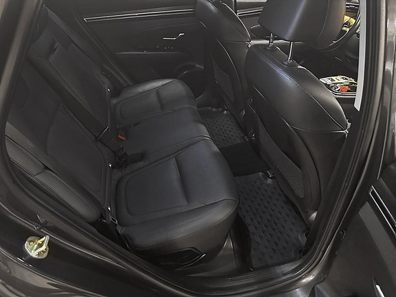 Hyundai Tucson 9 of 19