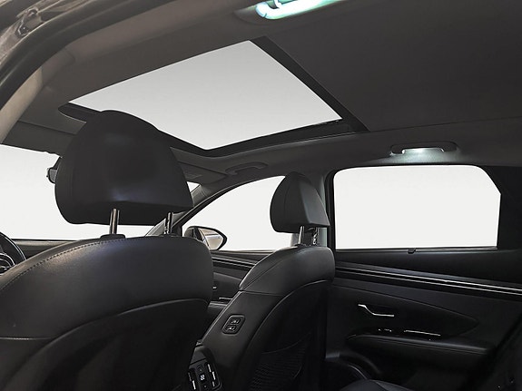 Hyundai Tucson 11 of 19
