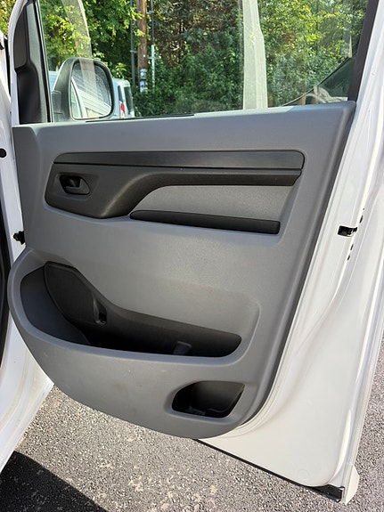 Citroen Jumpy 18 of 18