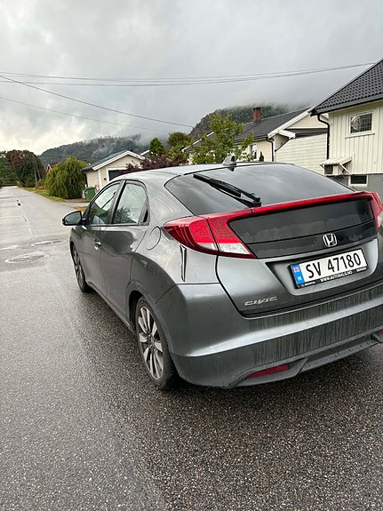 Honda Civic 4 of 16