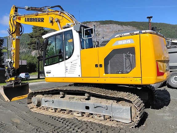 Liebherr 924 3 of 26