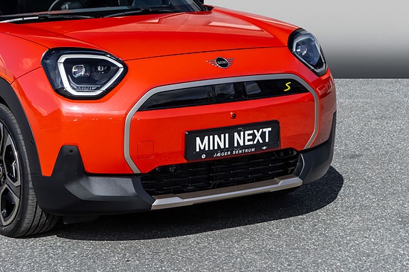 MINI Aceman SE 2 of 25