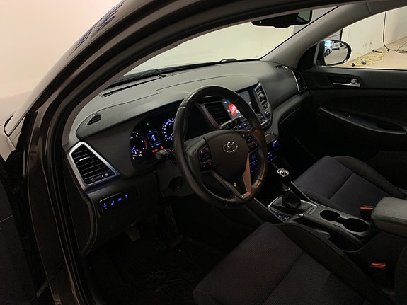 Hyundai Tucson 11 of 28