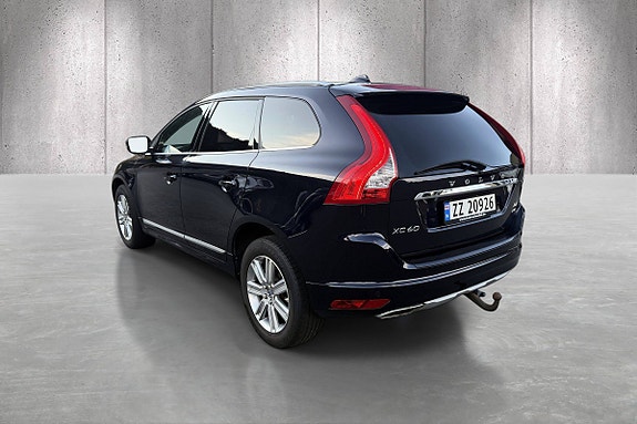 Volvo XC60 5 of 23