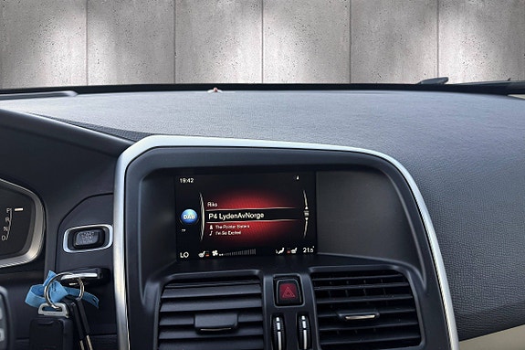 Volvo XC60 19 of 23