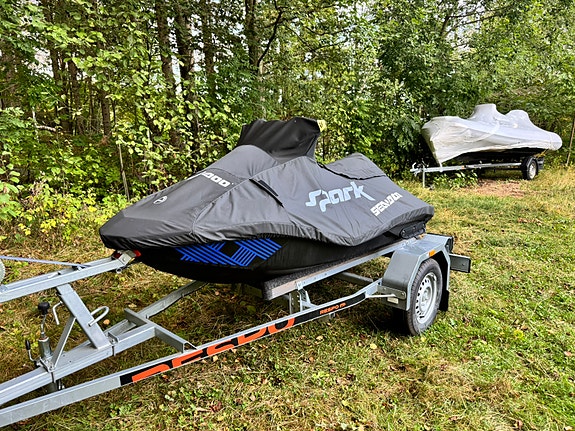 BRP SEA-DOO SPARK TRIXX 2UP 2023 / KUN 19 TIMER / HENGER / BATTERIDREVET HEIS 26 of 29