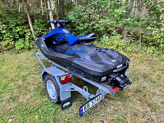 BRP SEA-DOO SPARK TRIXX 2UP 2023 / KUN 19 TIMER / HENGER / BATTERIDREVET HEIS 8 of 29
