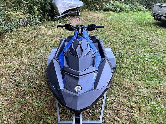 BRP SEA-DOO SPARK TRIXX 2UP 2023 / KUN 19 TIMER / HENGER / BATTERIDREVET HEIS 7 of 29