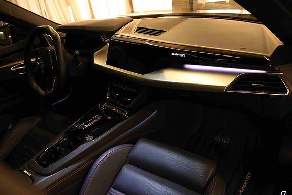 Audi e-tron GT RS 15 of 30