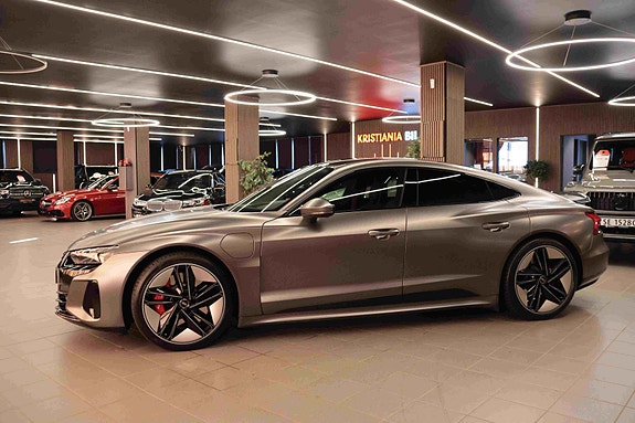 Audi e-tron GT RS 6 of 30