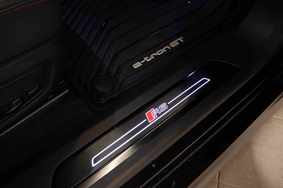 Audi e-tron GT RS 14 of 30