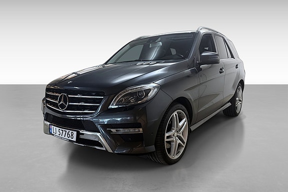 Mercedes-Benz ML350 2 of 17