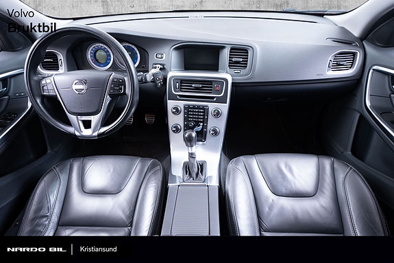 Volvo S60 27 of 30