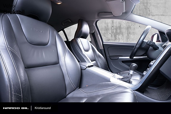 Volvo S60 30 of 30