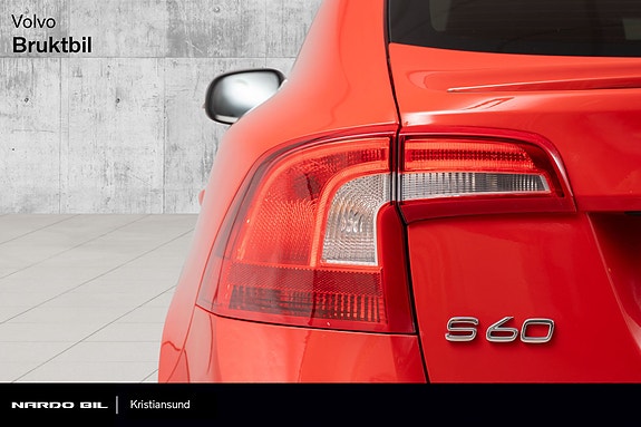 Volvo S60 8 of 30