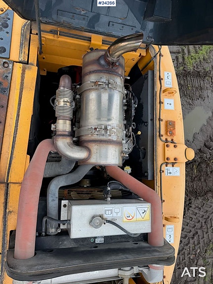 Hyundai Robex 160LC-9A m/ 2 skuffer og rototilt – Byttet understell! SE VIDEO 18 of 30