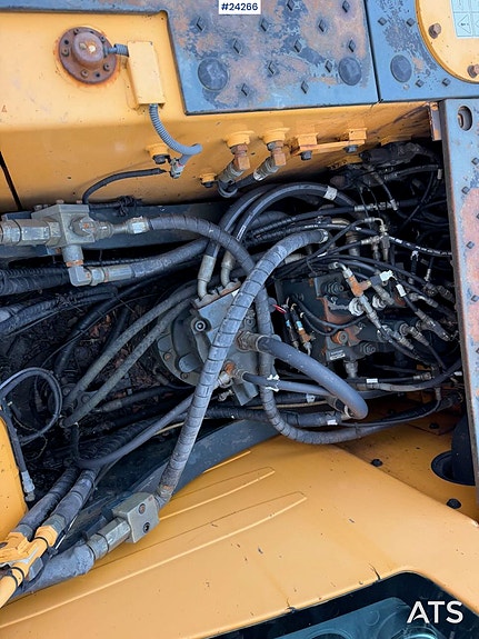 Hyundai Robex 160LC-9A m/ 2 skuffer og rototilt – Byttet understell! SE VIDEO 17 of 30