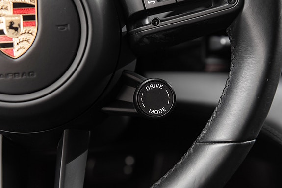 Porsche Taycan Turbo 25 of 30