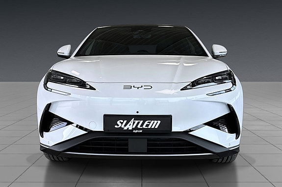 BYD Sealion 7 2 of 20