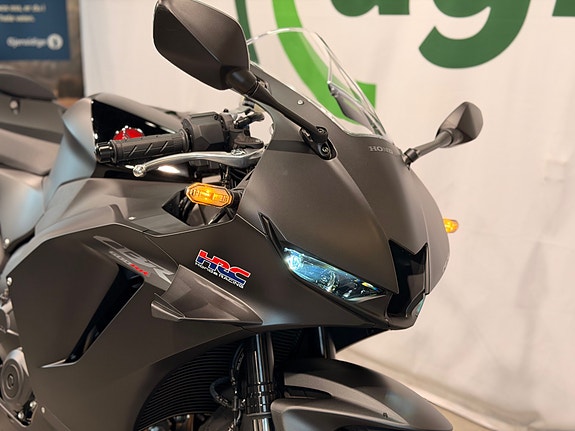 Honda CBR600RR //Lav Km stand- Kun 23,5 mil 8 of 23