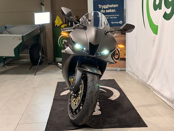Honda CBR600RR //Lav Km stand- Kun 23,5 mil 12 of 23