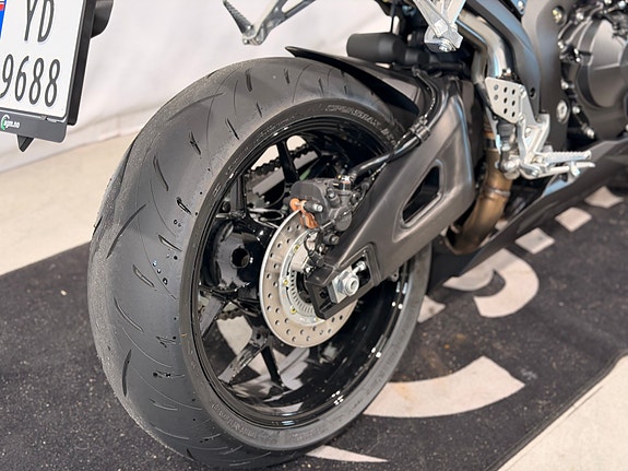 Honda CBR600RR //Lav Km stand- Kun 23,5 mil 22 of 23
