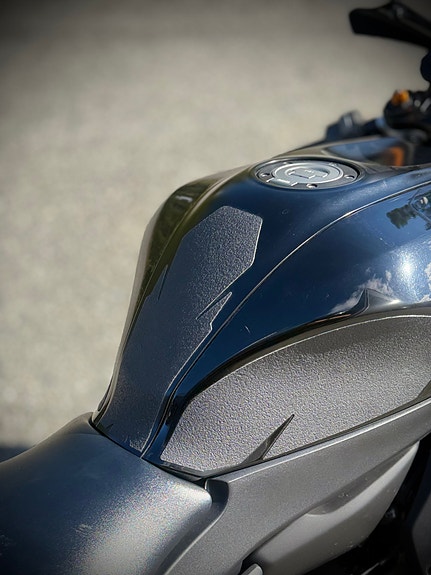 Yamaha R7 6 of 10