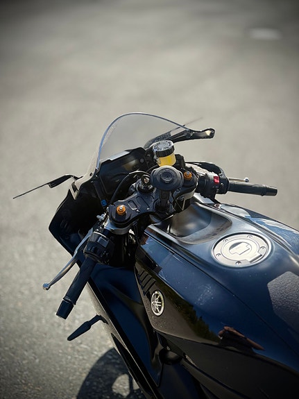 Yamaha R7 3 of 10