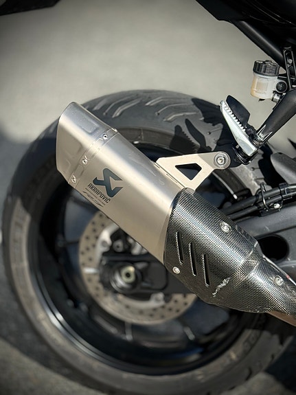 Yamaha R7 2 of 10