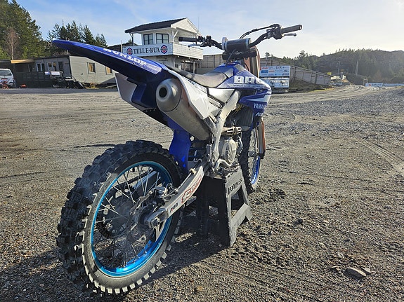 Yamaha YZ450F 2 of 6