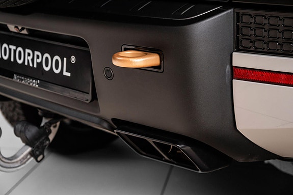 Land Rover Defender 110 20 of 30