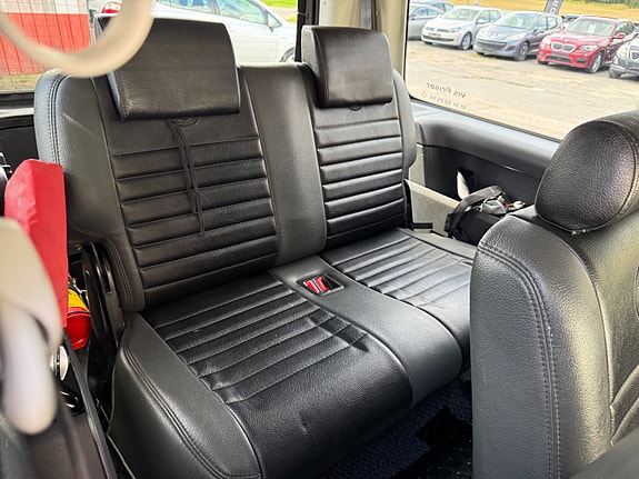 Volkswagen Caddy 28 of 30