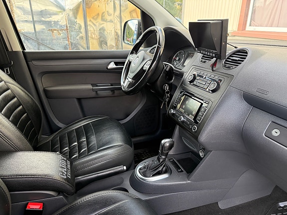 Volkswagen Caddy 30 of 30