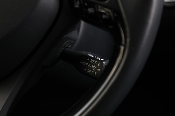 Toyota C-HR 16 of 30