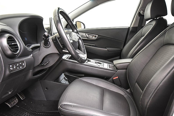 Hyundai Kona 12 of 28