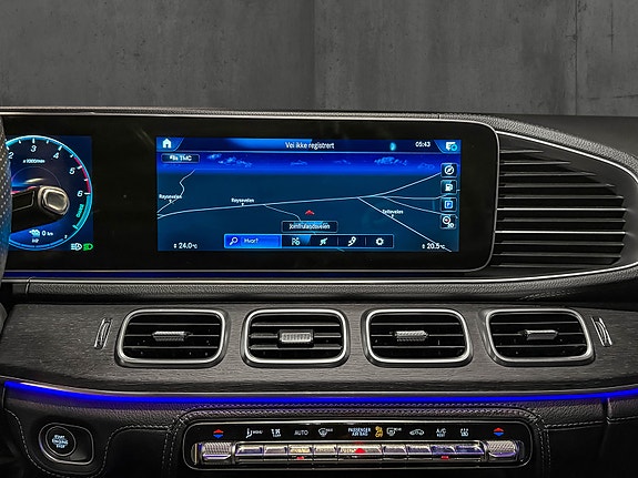 Mercedes-Benz GLE350 de 28 of 30