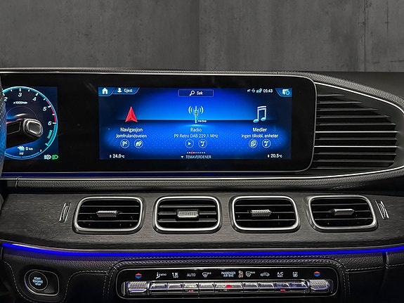 Mercedes-Benz GLE350 de 24 of 30