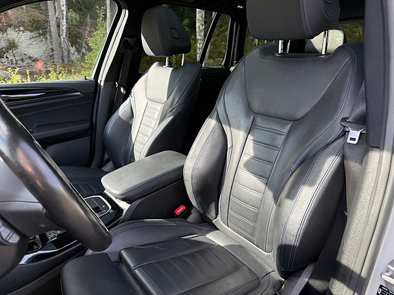 BMW iX3 20 of 30