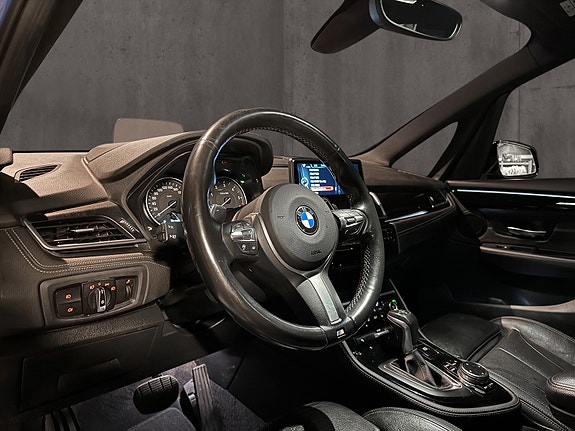 BMW 220d 12 of 29
