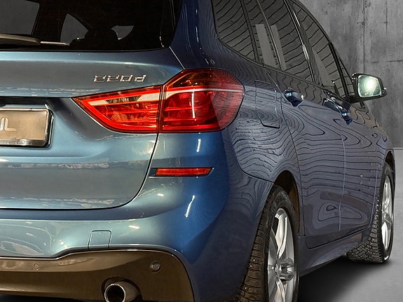 BMW 220d 9 of 29
