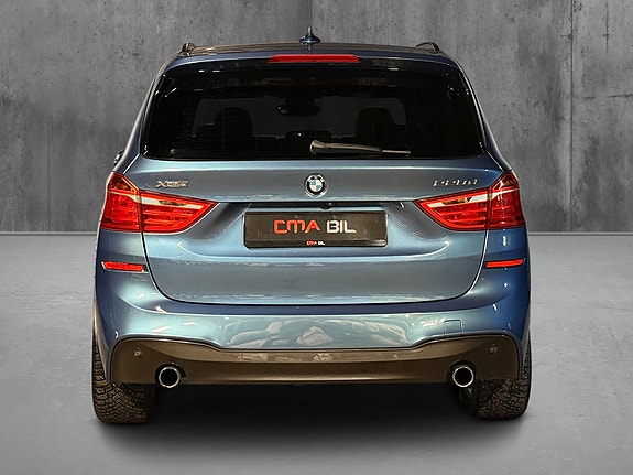 BMW 220d 8 of 29
