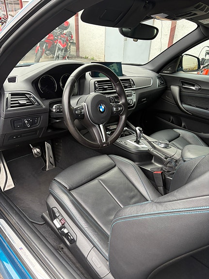 BMW M2 6 of 12
