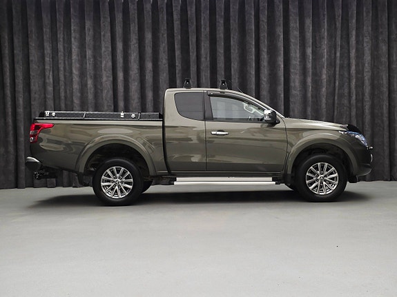 Mitsubishi L200 8 of 30