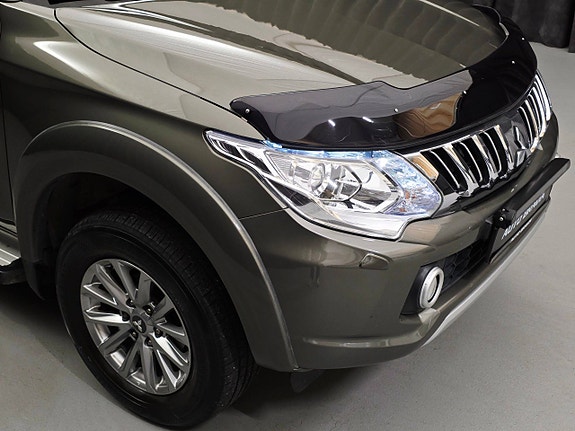 Mitsubishi L200 10 of 30